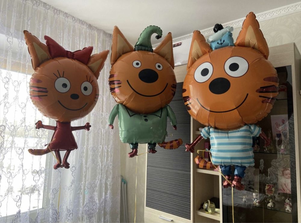 фольгированные шарики три кота!размер 91см,96см, 86 см