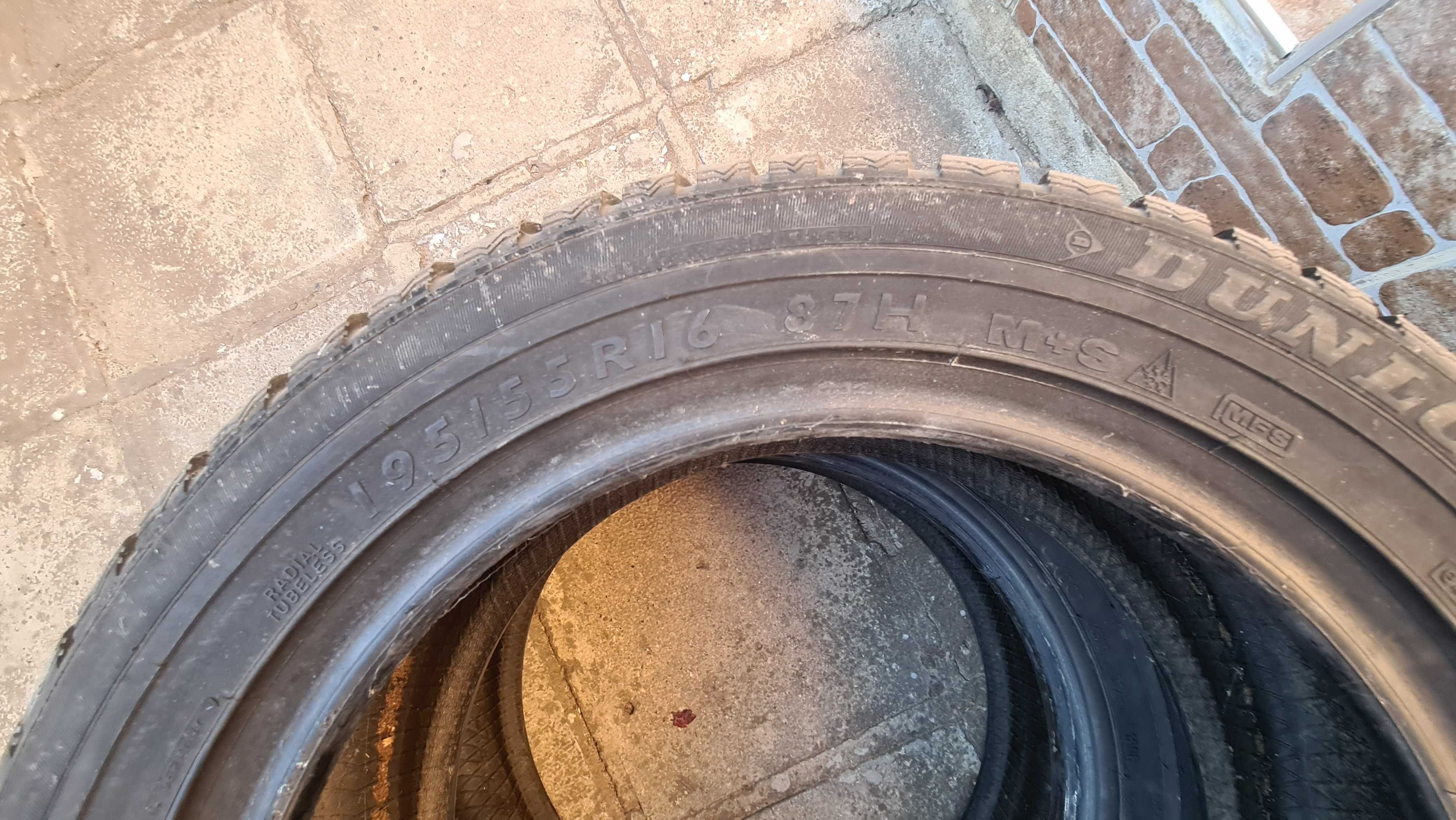 Два броя зимни гуми 195\55\16  DUNLOP SP WINTER SPORT M3