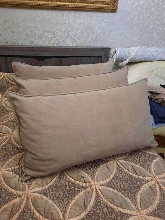 Подушки диваные новые размер 100х 60