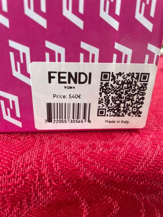 Fendi-Оригинален чисто нов дамски кожен колан със сертификат и QR код