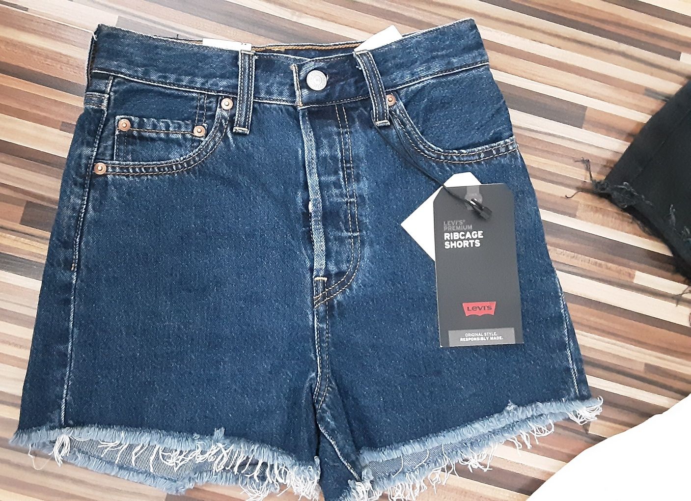 (XS) Levi's оригинални нови дънки