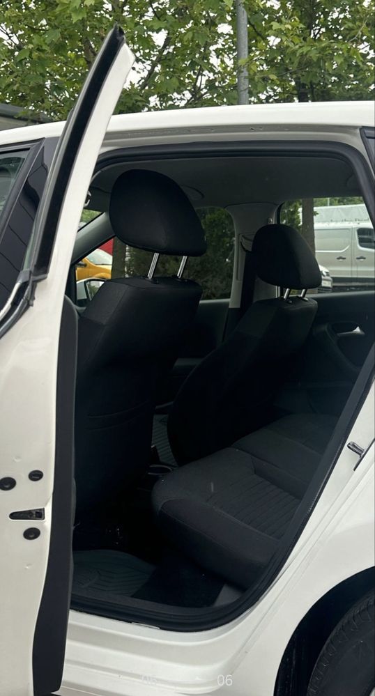Volkswagen POLO 2012