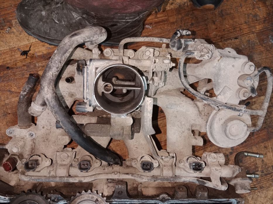 Инжектор в сборе Ниссан примера р10 1.6 объем