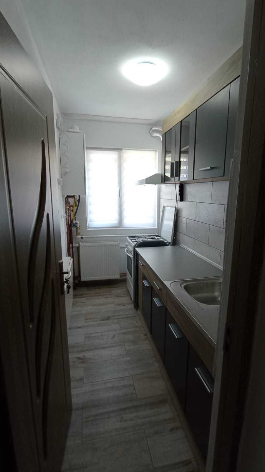 Apartament de închiriat în Vălenii de Munte, centru