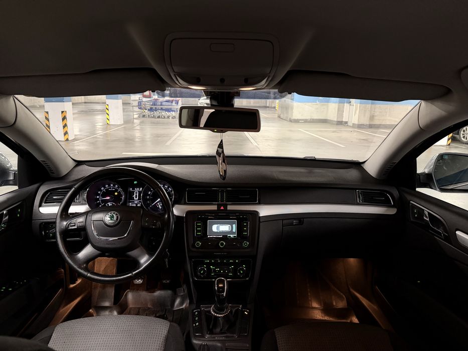 Skoda Superb 2012 GREEN-LINE