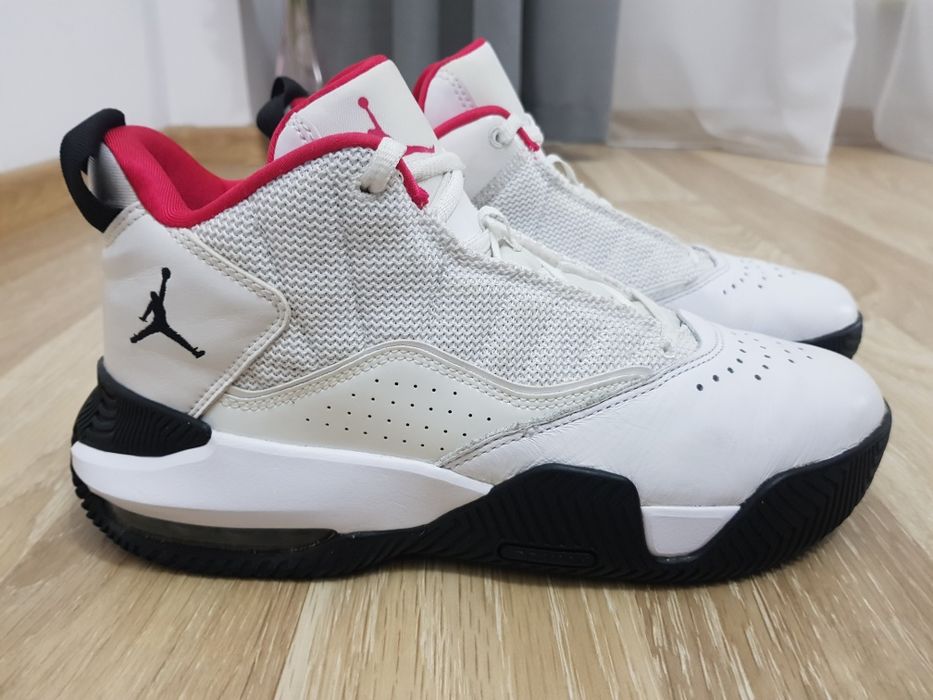 Adidasi Air Jordan mărimea 40 Nike