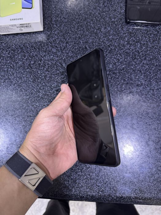 redmi not 11 pro pamit 8.128g holati zor oqip tel qlila