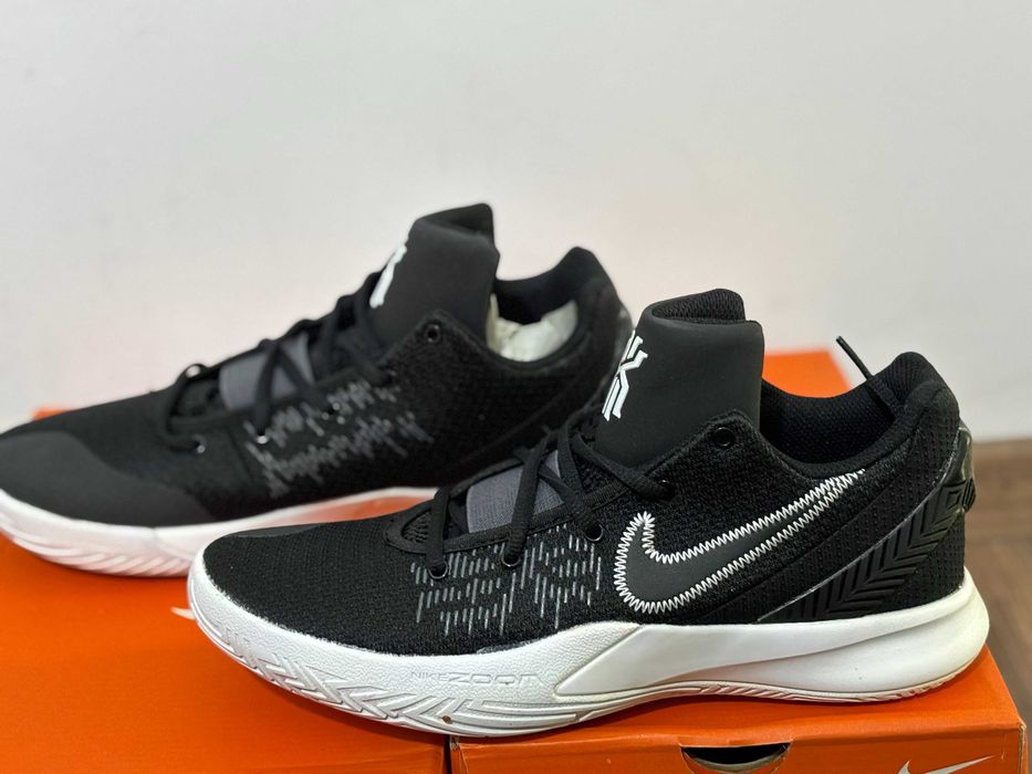 Мъжки маратонки Nike Kyrie Flytrap 5