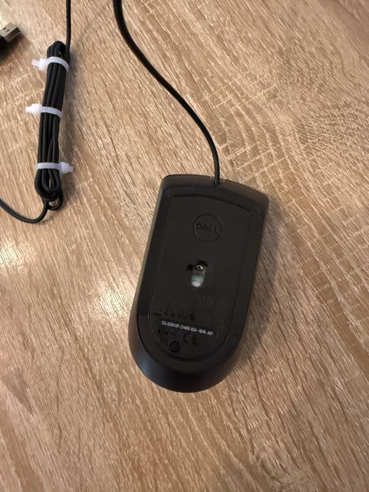 Mouse Dell cu fir