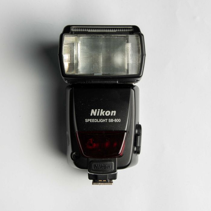 Светкавица Nikon SB-800