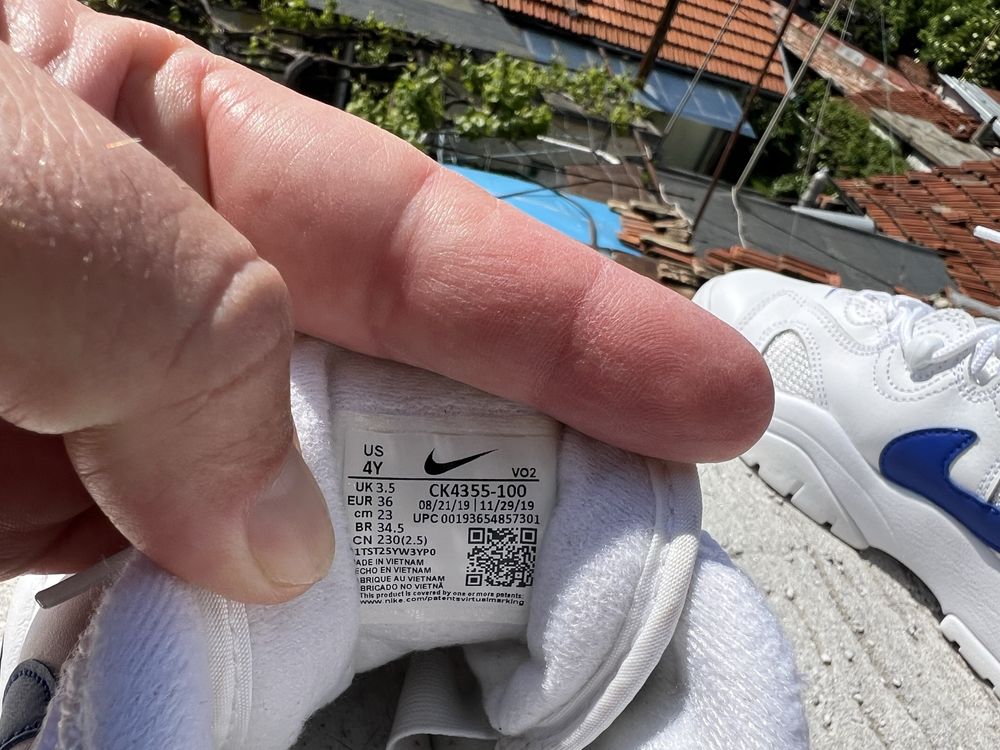 Nike Air Barrage Low 36