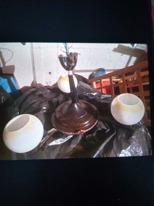 lustra 3 becuri ,/abajururi/plafoniera/corp iluminat/neon aplica copii