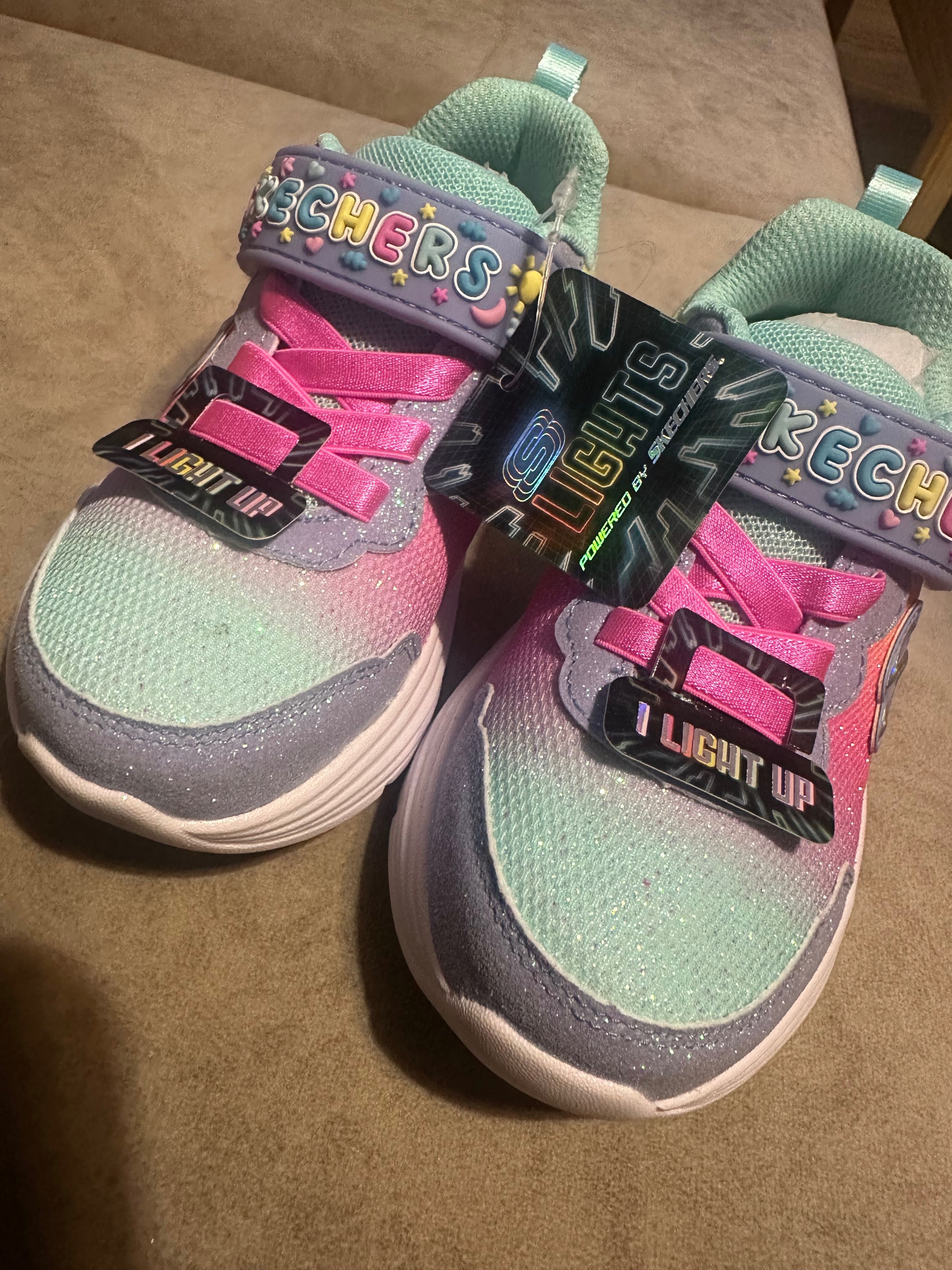 Маратонки за момиче размер 26 skechers