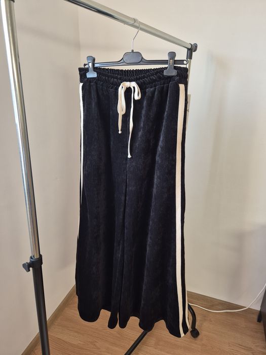 Pantaloni catifea raiata de dama