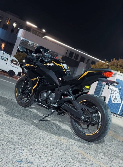 Мотоцикл yamaha r3 dakment bor