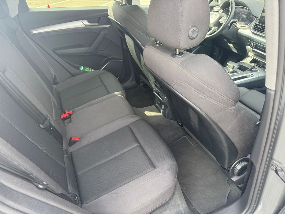 Audi Q5 Quattro S line 2025 2.0 D