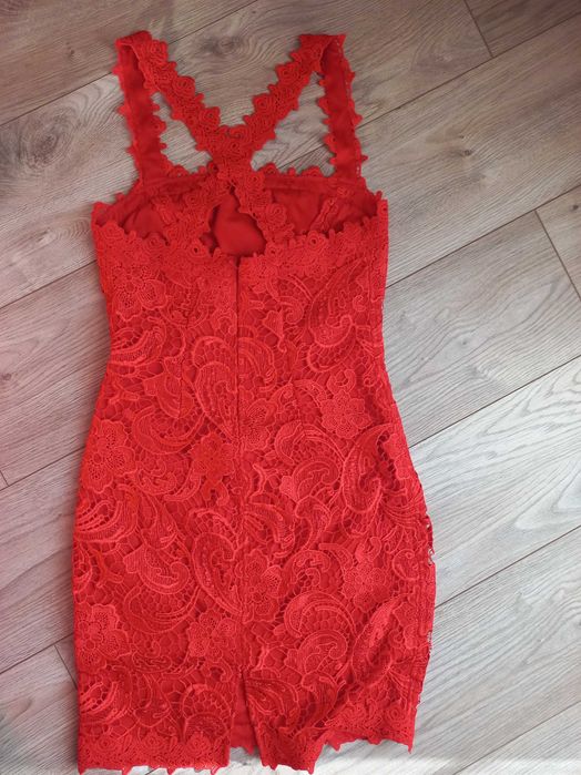 Дамска рокля/ червена
