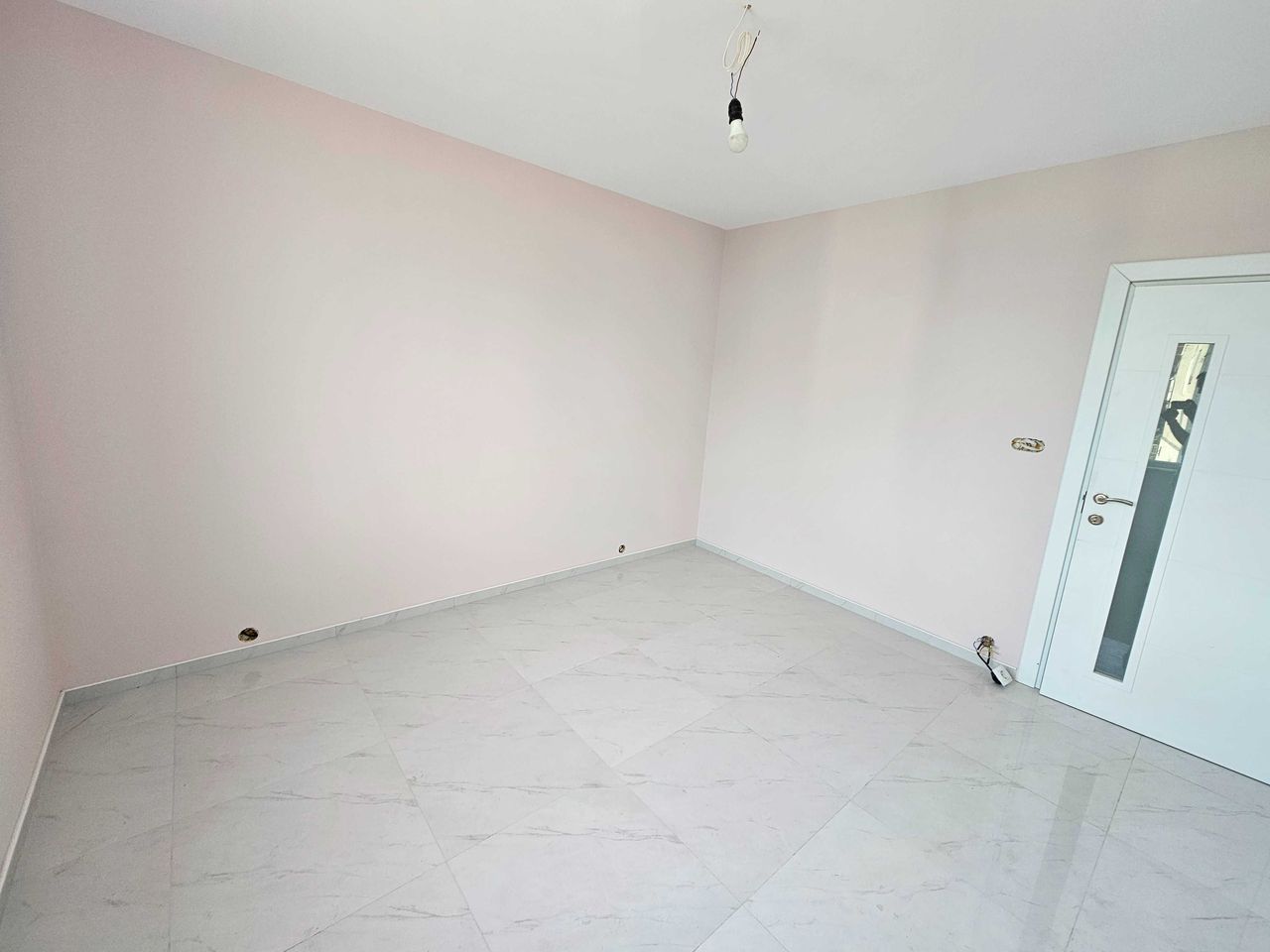 Продава се Тристаен апартамент в Горна Оряховица - 89 кв.м за 1068 €/кв.м - Снимка #11
