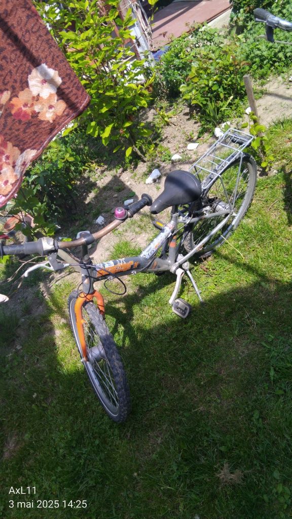 Vand biciclete aduse din Germania