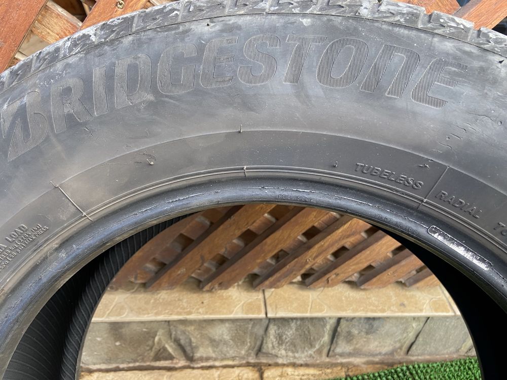 4 Cauciucuri Vara Bridgestone 235 65 17