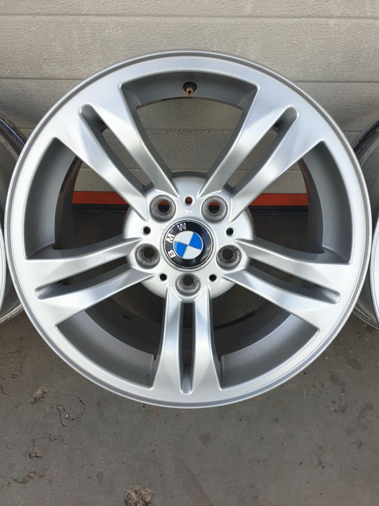 Оригинални джанти за BMW R17 5x120 ET46 8J