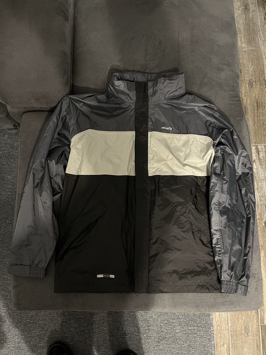 Geaca Etirel ca noua