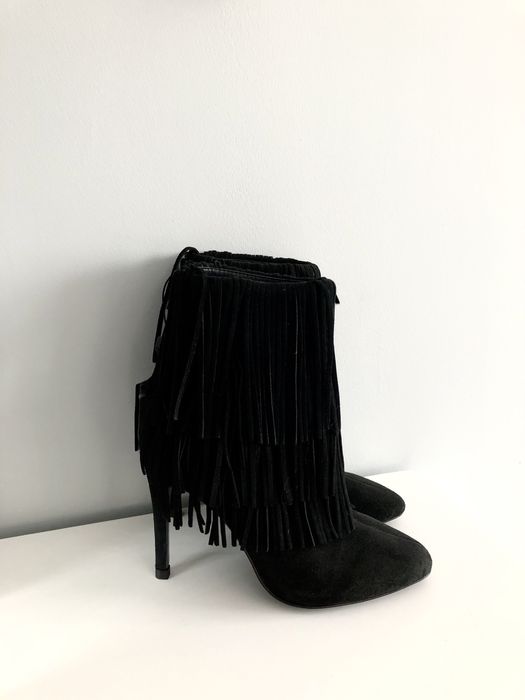 Botine noi Zara cu franjuri