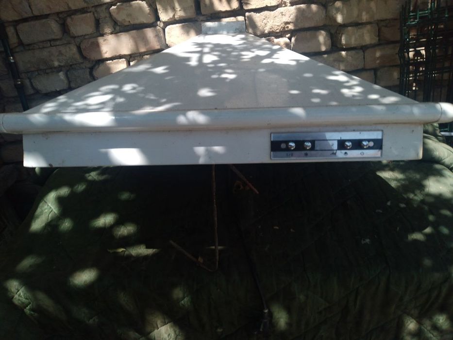 Элекро Вытяжка на кухню