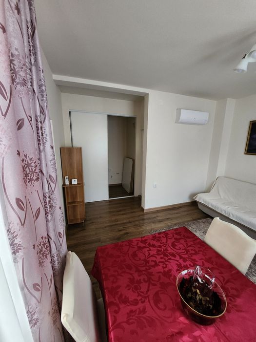 Închiriez casa in zona linistita