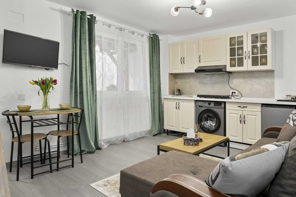 Apartament la casa de inchiriat