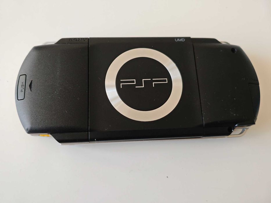 Sony PSP Playstation Portable - качени много игри
