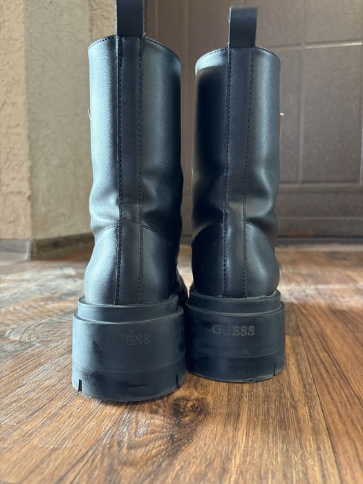 Дамски боти Guess