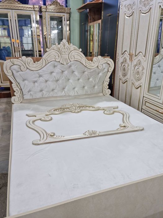 Zavod narxida minimilastik uslubdagi spalni nabor