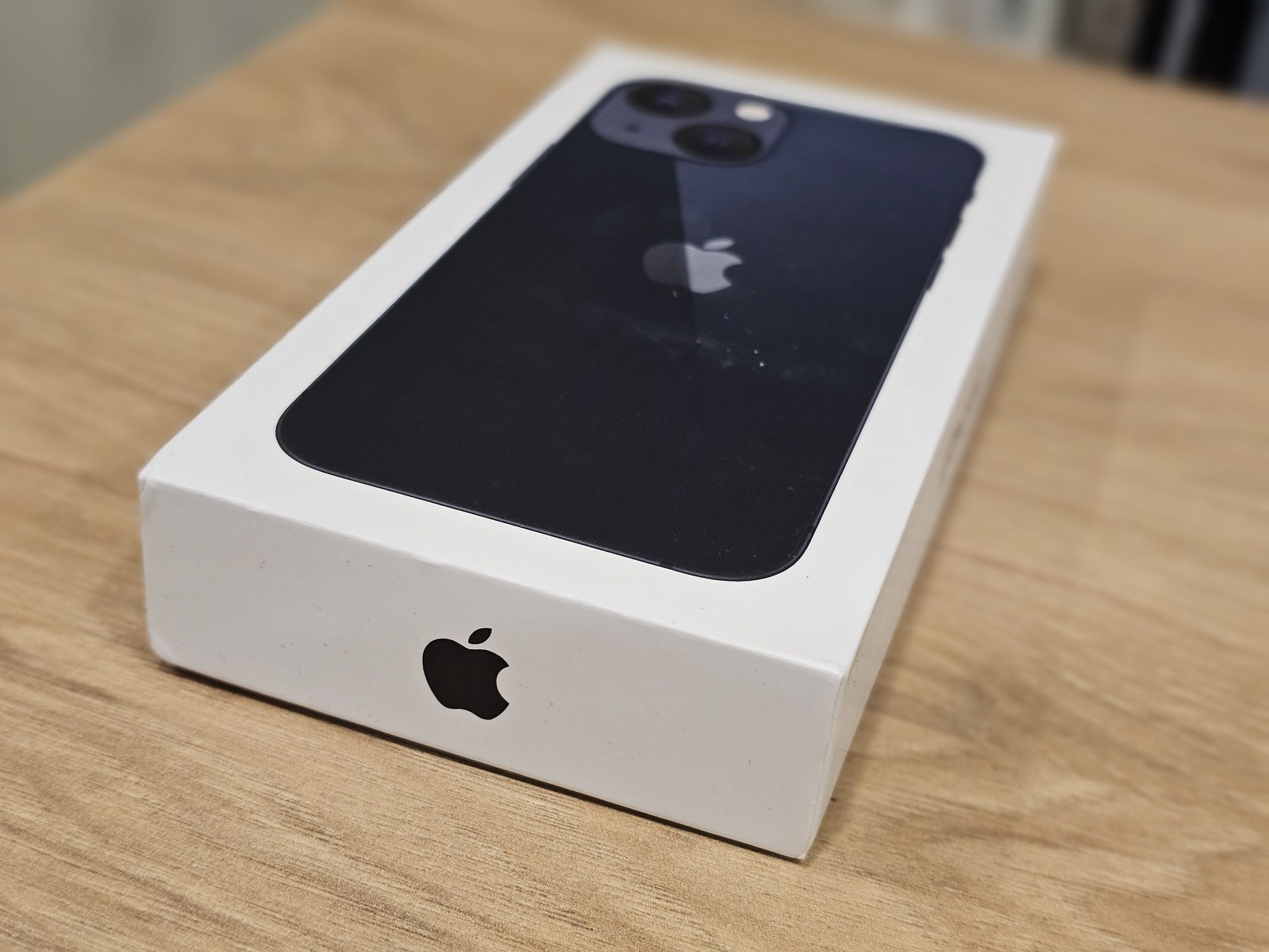 iPhone 13 mini Black; 128 GB