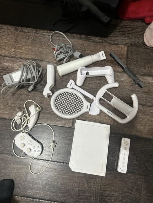 Nintendo Wii + card sd 128gb + accesorii