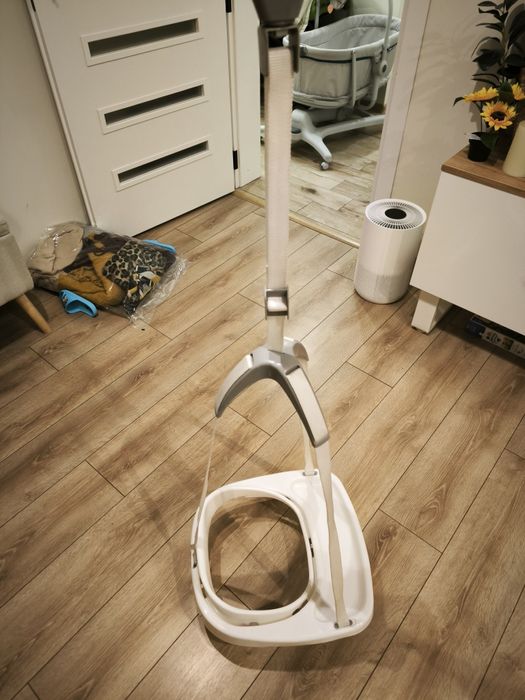 Продавам бебешко бънджи за врата