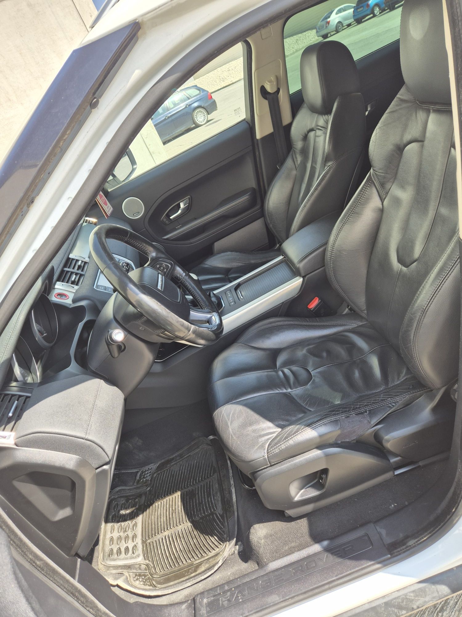 Range Rover Evoque 4x4 / 2.2d 190 CP / 179. 000 km / Stare perfectă