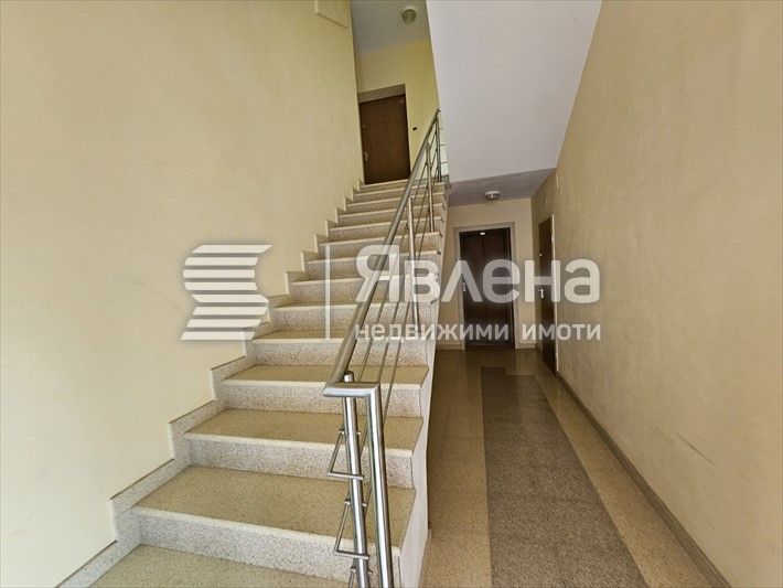 Голям двустаен панорамен апартамент