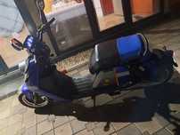 Vând schimb scuter electric