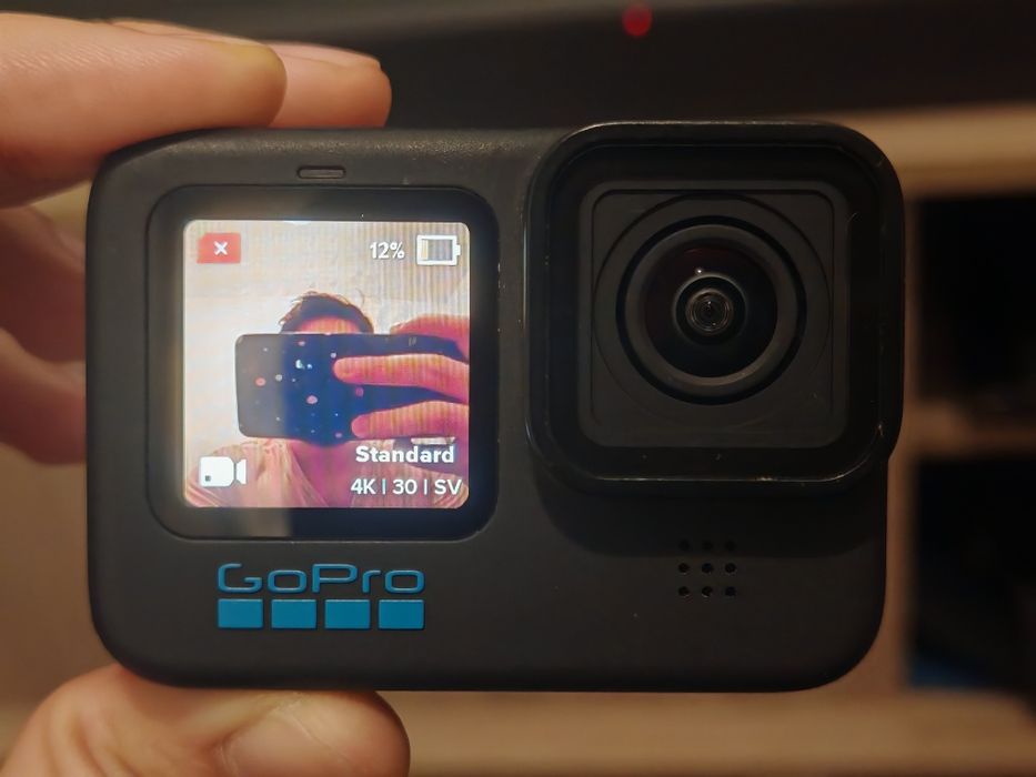 GoPro Hero 11 Black + 3 baterii si accesorii