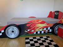 Vand mobilier camera copil cu pat masina formula