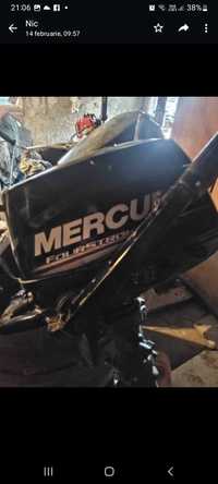 Motor  barcă  Mercury  5 cp  funcționează  foarte bine