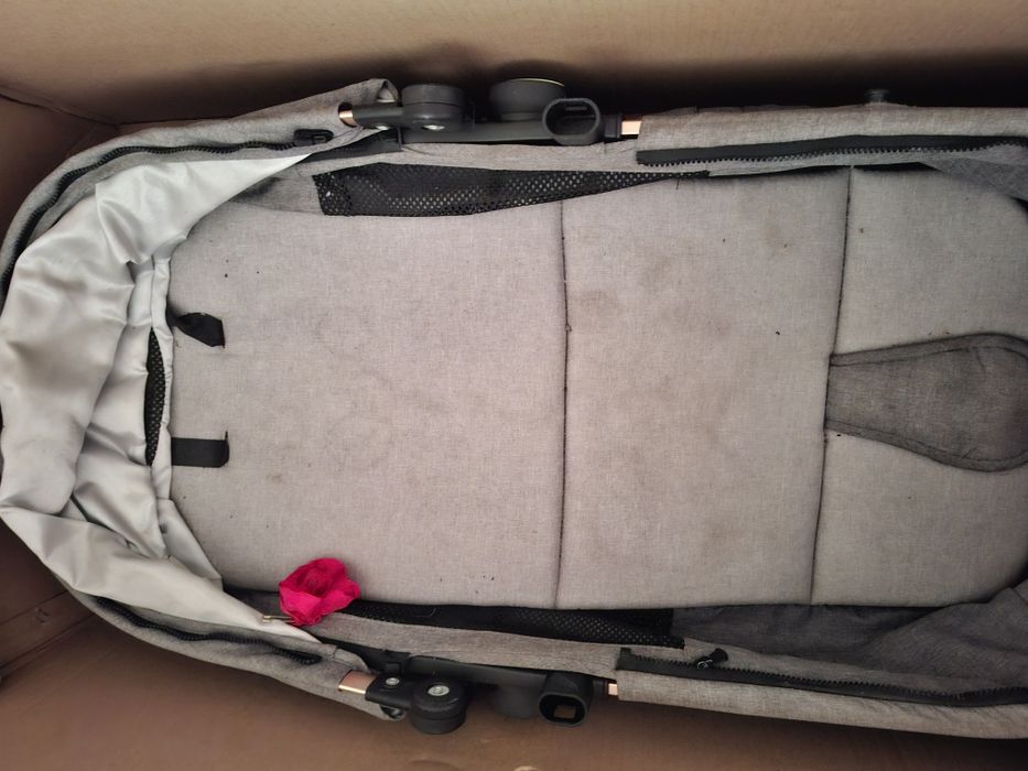 Vând cărucior copii