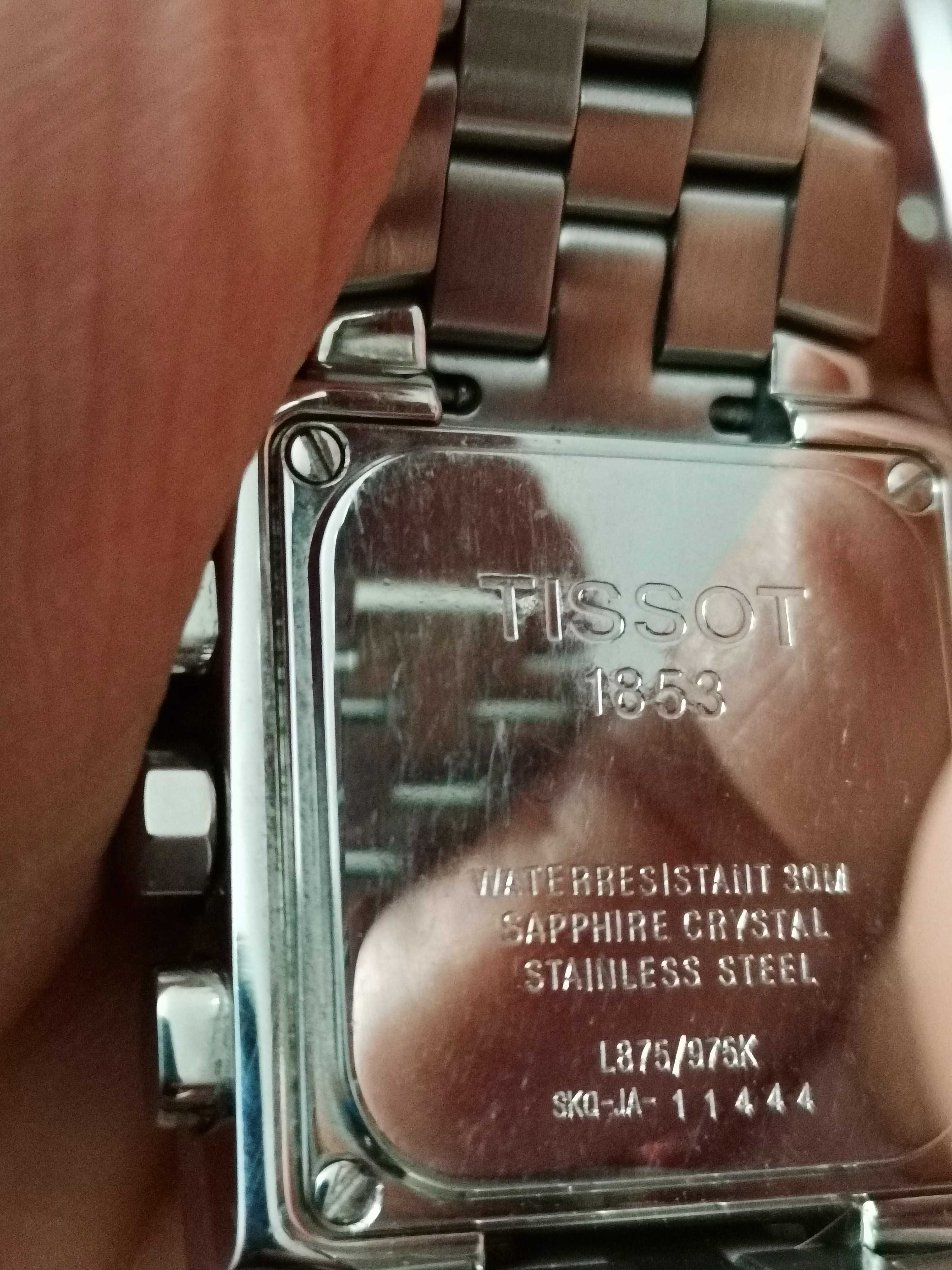 Tissot L875/975K quartz, chronograph.