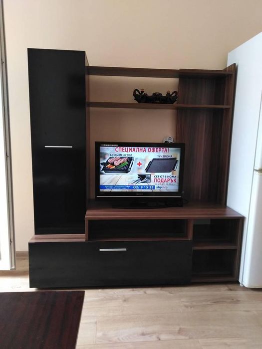 Двустаен апартамент под наем в Център