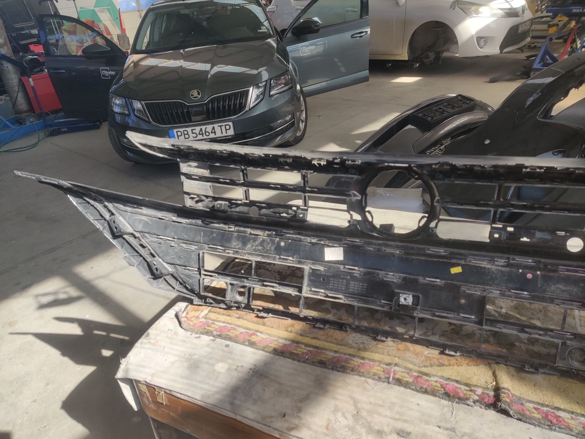 Предна Решетка  Оригинална за  Volkswagen ARTEON 3G8 LIFT R 2020 г