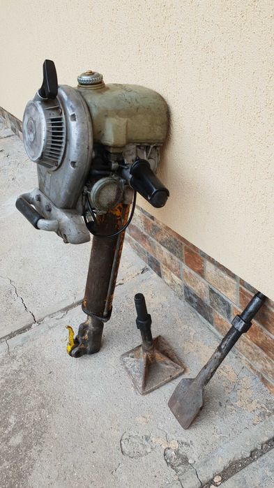 Picamer - Ciocan demolator ,  WACKER  , cu multe -accesorii-