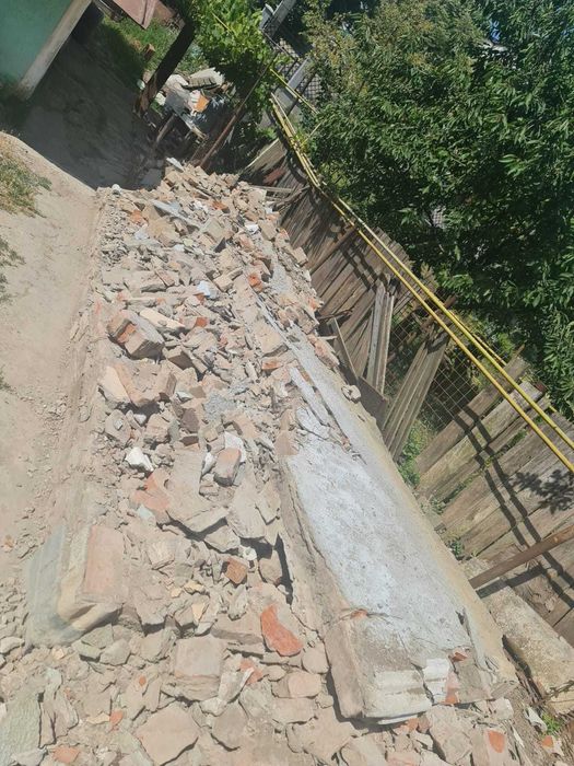 Curatenie apartamente , eliberare mobile veche , gresie , electronice