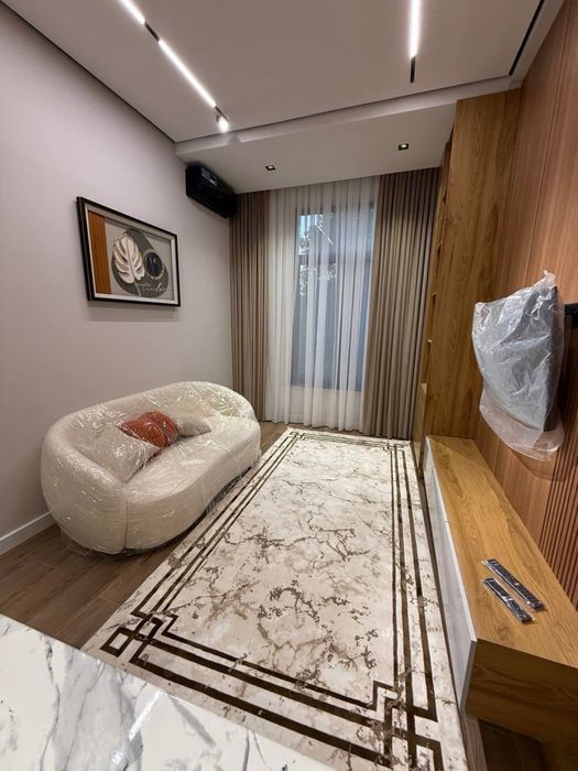 Продается 1в2 комнатная квартира,ул Шота Руставели,ЖК Роял Хаус,35м2