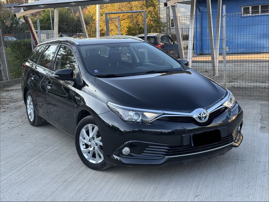 Toyota Auris 2016 1.8 hybrid rate/garantie/buy back